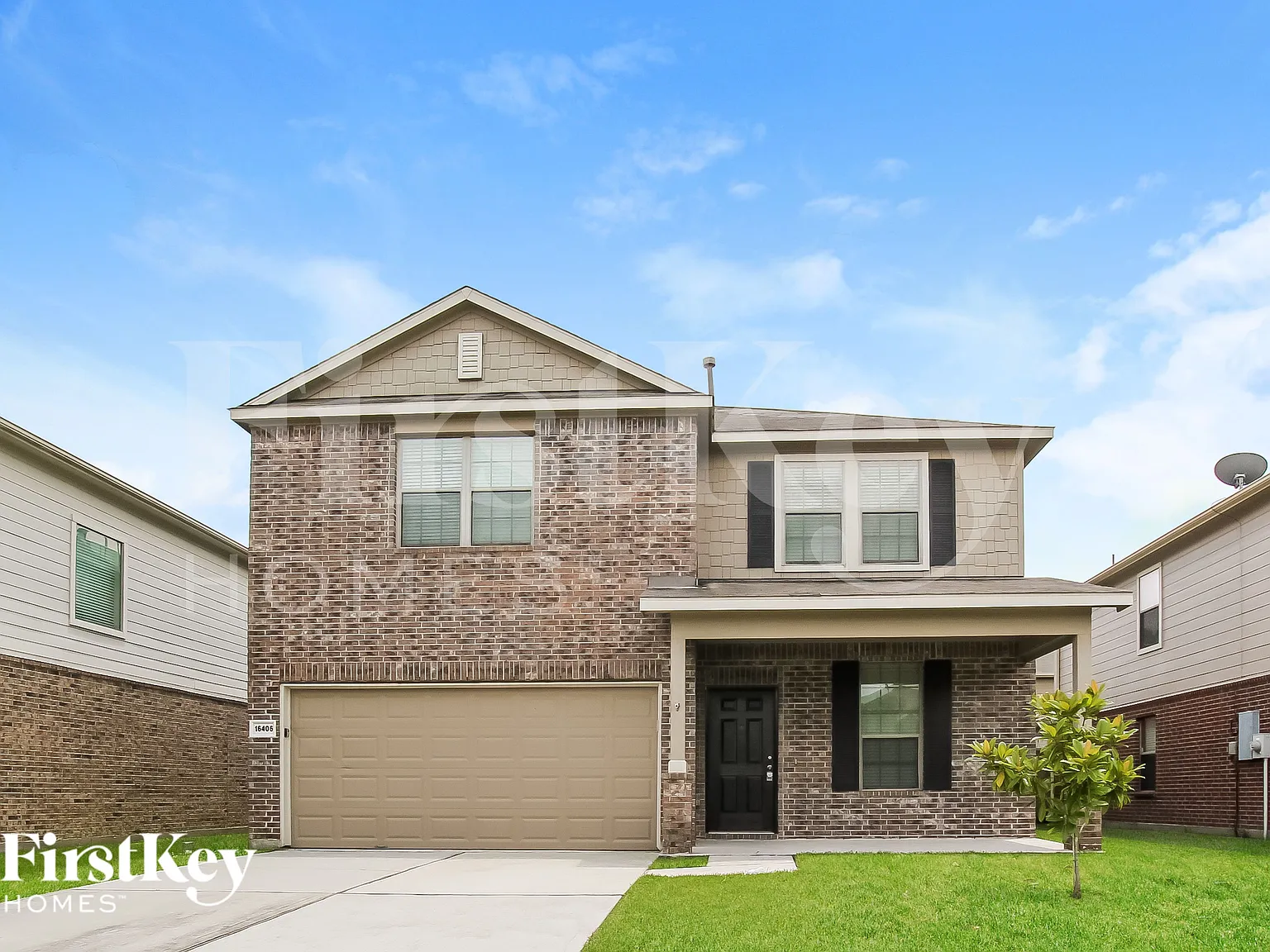 3 bed, 2.5 bath, 2432 sqft, $2,080 — Photo 1