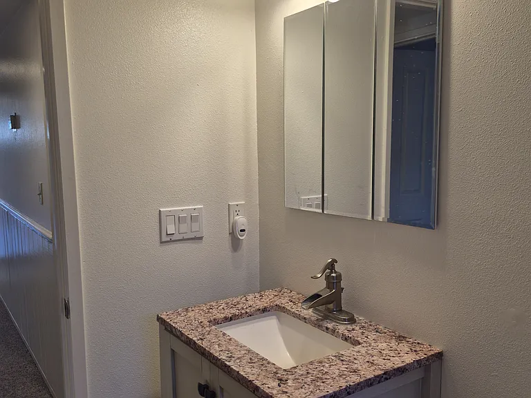 109 Corinne Ave — Photo 16