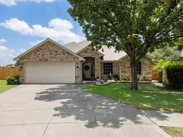804 Tyler Ct, Burleson, TX 76028