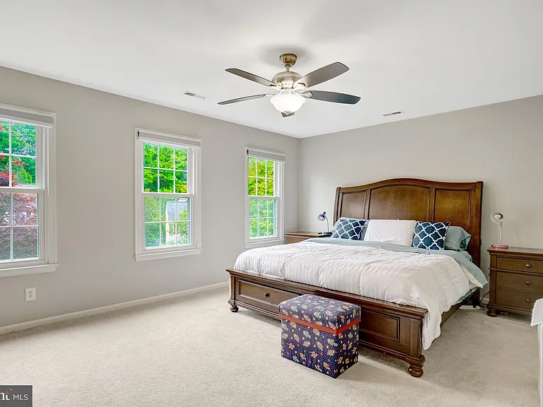 7729 Silver Sage Ct — Photo 45