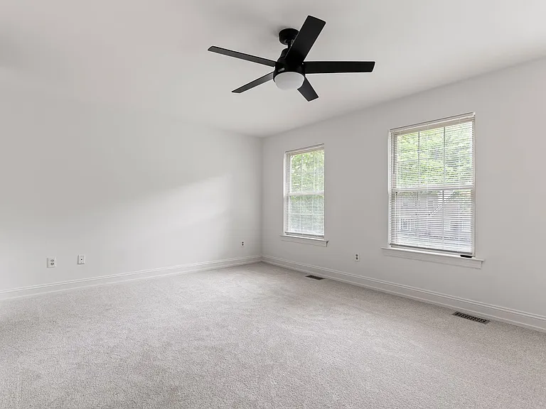 240 Timber Knoll Dr — Photo 21