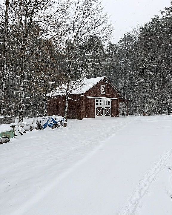 2nd image of 9001 River Path Rd