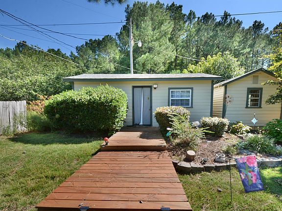 2nd image of 3435 Albert Pike Rd