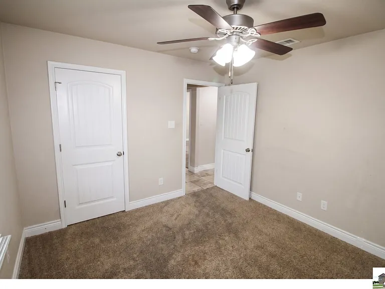 1128 Pheasant Cir — Photo 7