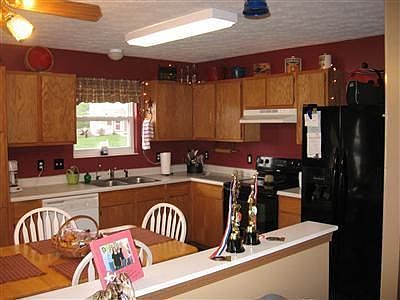 5th image of 186 Green Knoll Dr