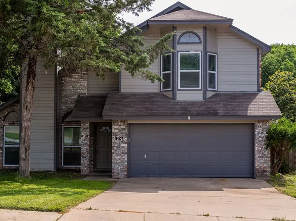 421 Caviness Dr, Grapevine, TX 76051