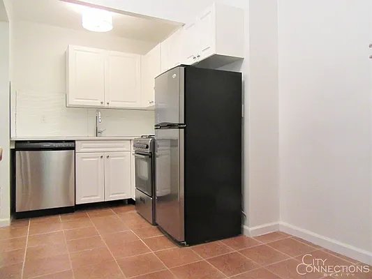 Rented by City Connections Realty | media 29