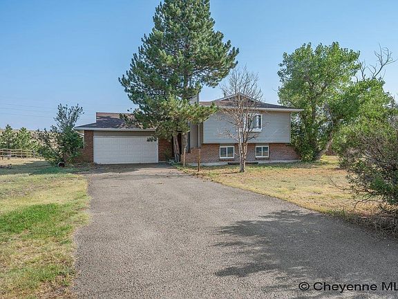 2nd image of 4802 Oasis St