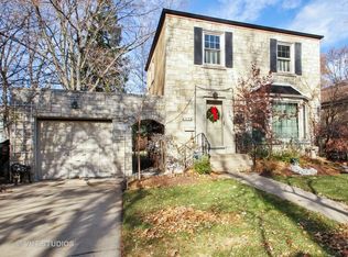 6928 N Mendota Ave, Chicago, IL