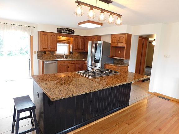 5th image of 5380 Millfair Rd