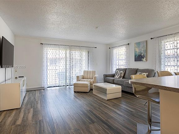 3rd image of 3951 NE 19th Rd APT 1702