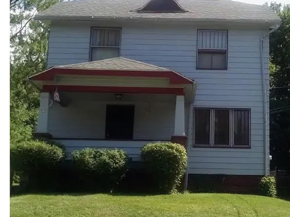 915 W La Clede Ave, Youngstown, OH 44511