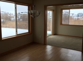 19625 Prairieview Dr, Rogers, MN 55374