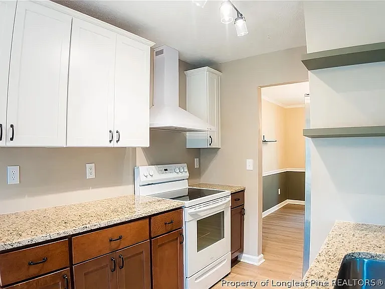 6720 Saint Julian Way — Photo 5