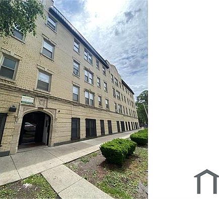1st image of 169 N Leclaire Ave #302