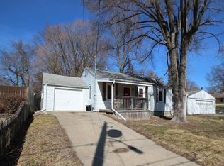 803 Philip St, Des Moines, IA 50315