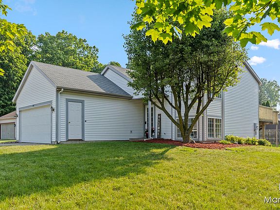 2nd image of 704 Pecan Ct NW
