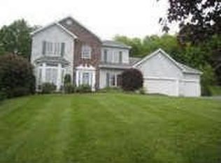 154 Oakshire Way, Pittsford, NY 14534