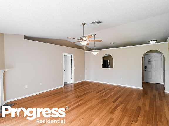 4th image of 11181 Illford Dr
