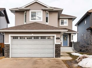 442 Meadowview Dr, Fort Saskatchewan, AB T8L 0N9