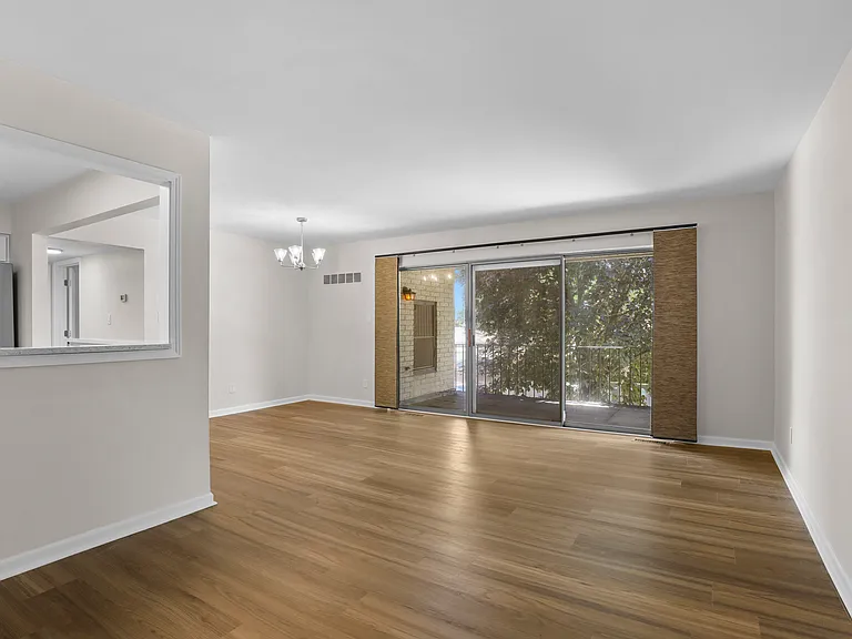8577 Kennedy Cir #M7 — Photo 9