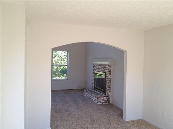 5th image of 2164 Deer Meadow Dr