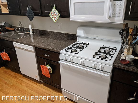 3rd image of 4508 N Hazel St Floor 2