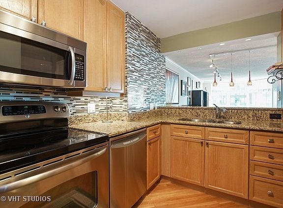 4th image of 195 N Harbor Dr APT 4706