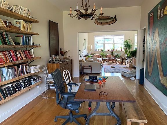2nd image of 54 Russell St #2