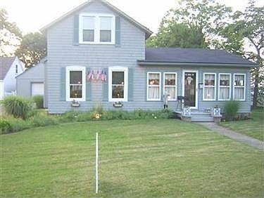 2nd image of 567 Cleveland Ave