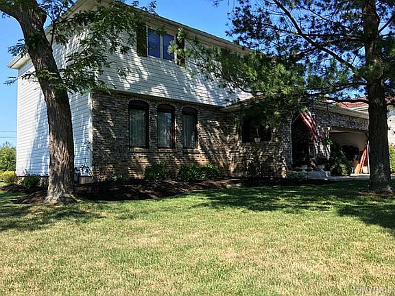 2nd image of 188 Gregory Pl