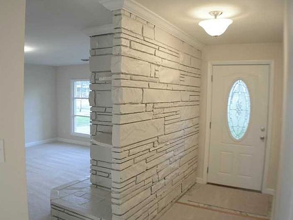 5th image of 3157 Lynnhaven Dr