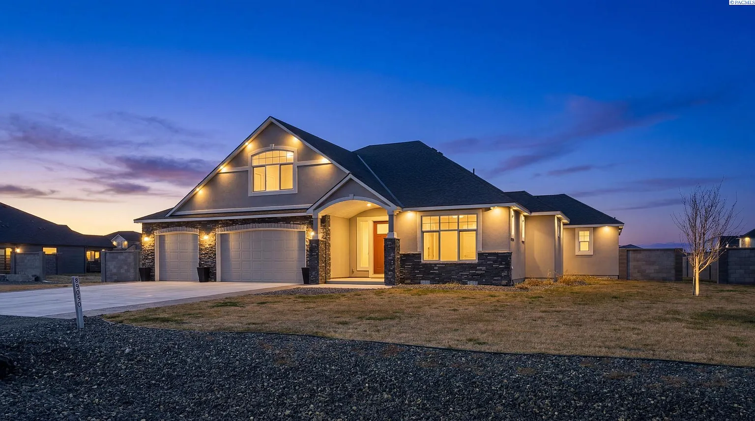 89050 E Calico Rd photo 1