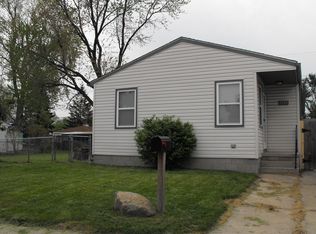 1189 E Guthrie Ave, Madison Heights, MI 48071