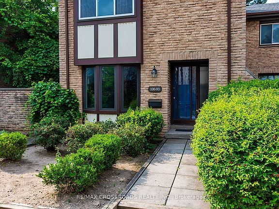 5th image of 100 Burrows Hall Blvd #93