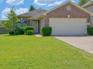 939 Oak Lynn Dr, Willis, TX 77378