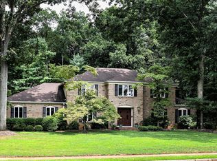 91 Hickory Ln, Lincroft, NJ 07738
