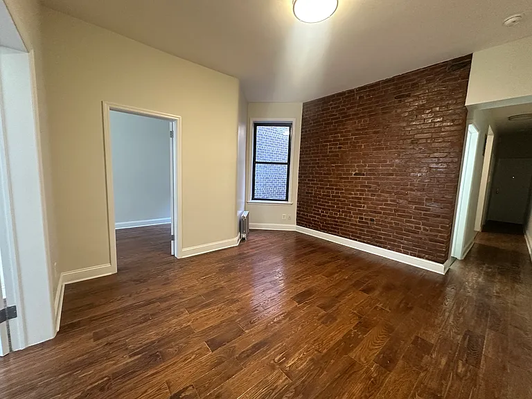 41-24 29th St #5F — Photo 3