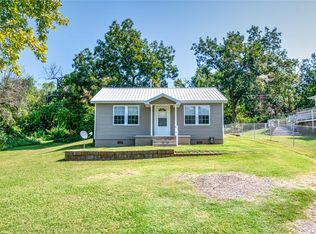 204 S Dewey Ave, Chandler, OK 74834