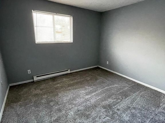 4th image of 2840 Harrison Ave #5
