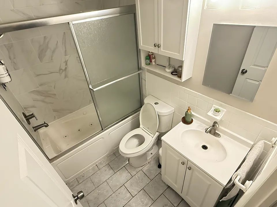 407 Tulip Ave #203