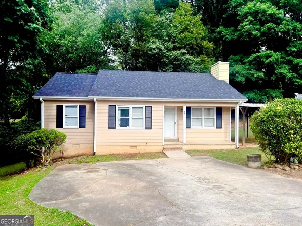261 Kesler Ct, Winder, GA 30680