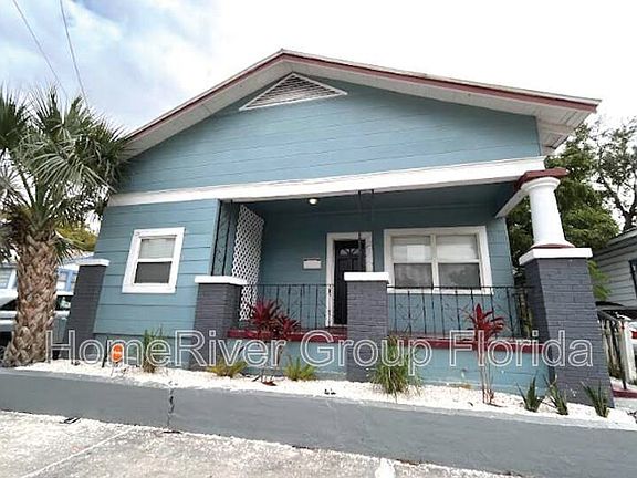 2nd image of 921 E 15th Ave