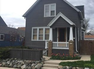 1612 E Webster Pl, Milwaukee, WI 53211