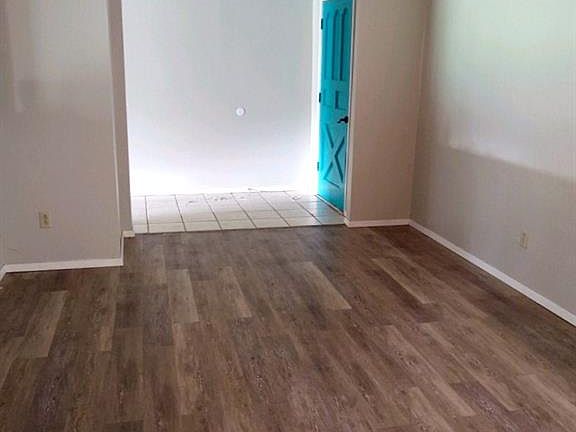 2nd image of 214 Lawndale Dr