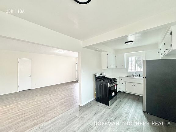 2nd image of 1115 W 111th St #3A