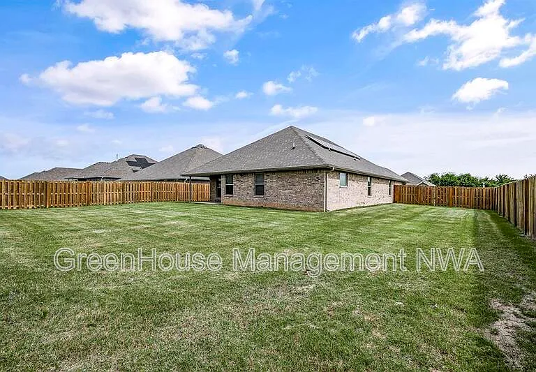 971 Redfree Dr — Photo 29