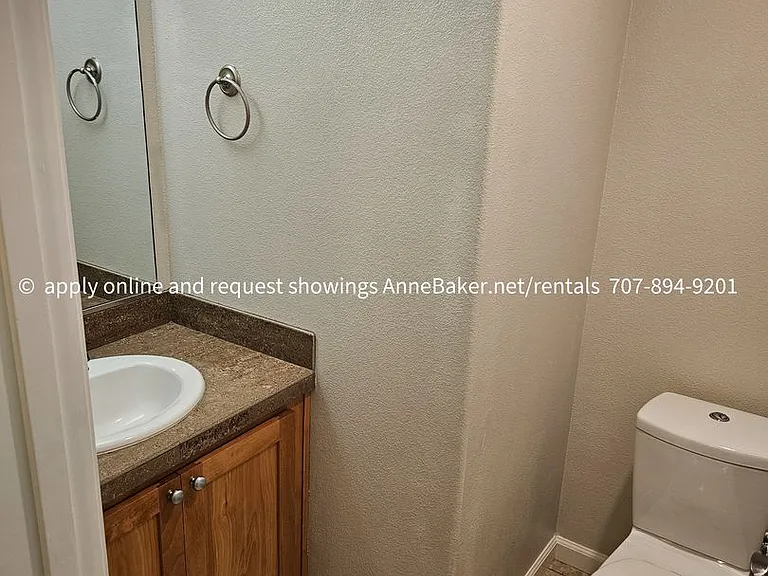 132 Treadway Ct — Photo 9