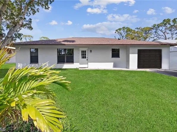 3680 Gasparilla St, Saint James City, FL 33956