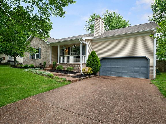 4th image of 2746 Douglas Ln